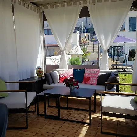 Tironi Appartement *