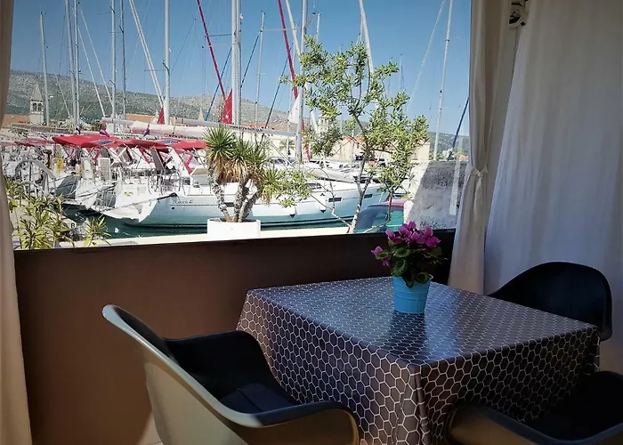 Tironi Appartement *